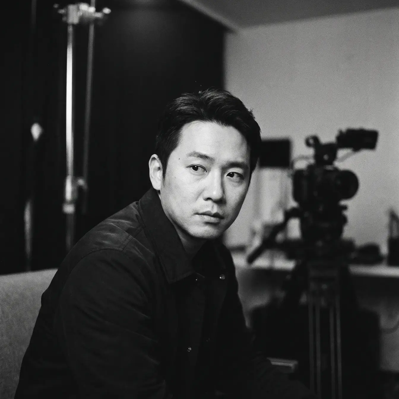 青年导演陈默肖像 - 国产精品